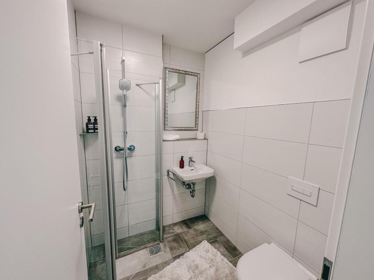 Sali Homes Elegant And Stylish Retreat In Heart Of Bayreuth, Close To River Eksteriør billede